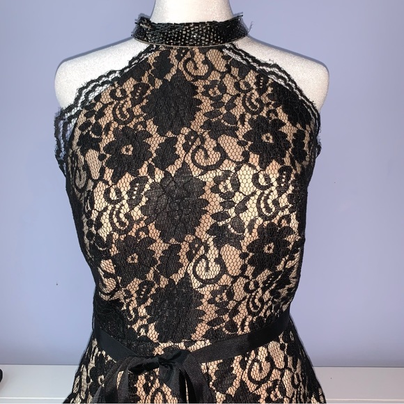 Lotus Threads Black Embellished Floral Lace High Halter Neck Formal Jumpsuit - Picture 4 of 16